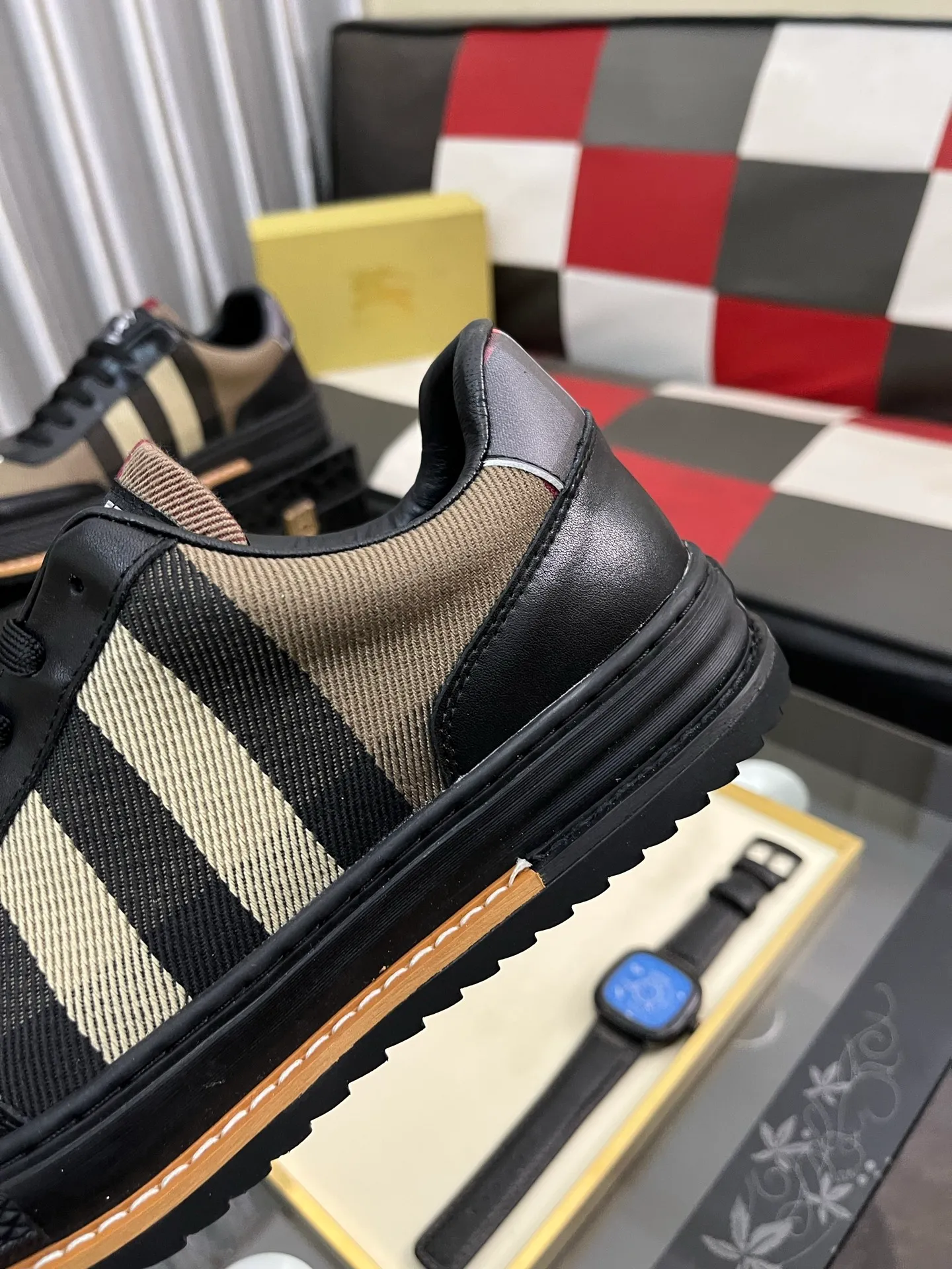 Men's shoes 💰420⌚️⌚️BURBERRY "Burberry" Regular size: 38-44 (casual shoes) Product materials: Selected cowhide upper, soft sheepskin lining; original outsole. 2️⃣colors available